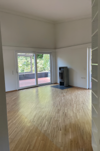 Wohnzimmer mit Kamin