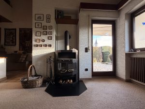 Wohnbereich mit Ofen