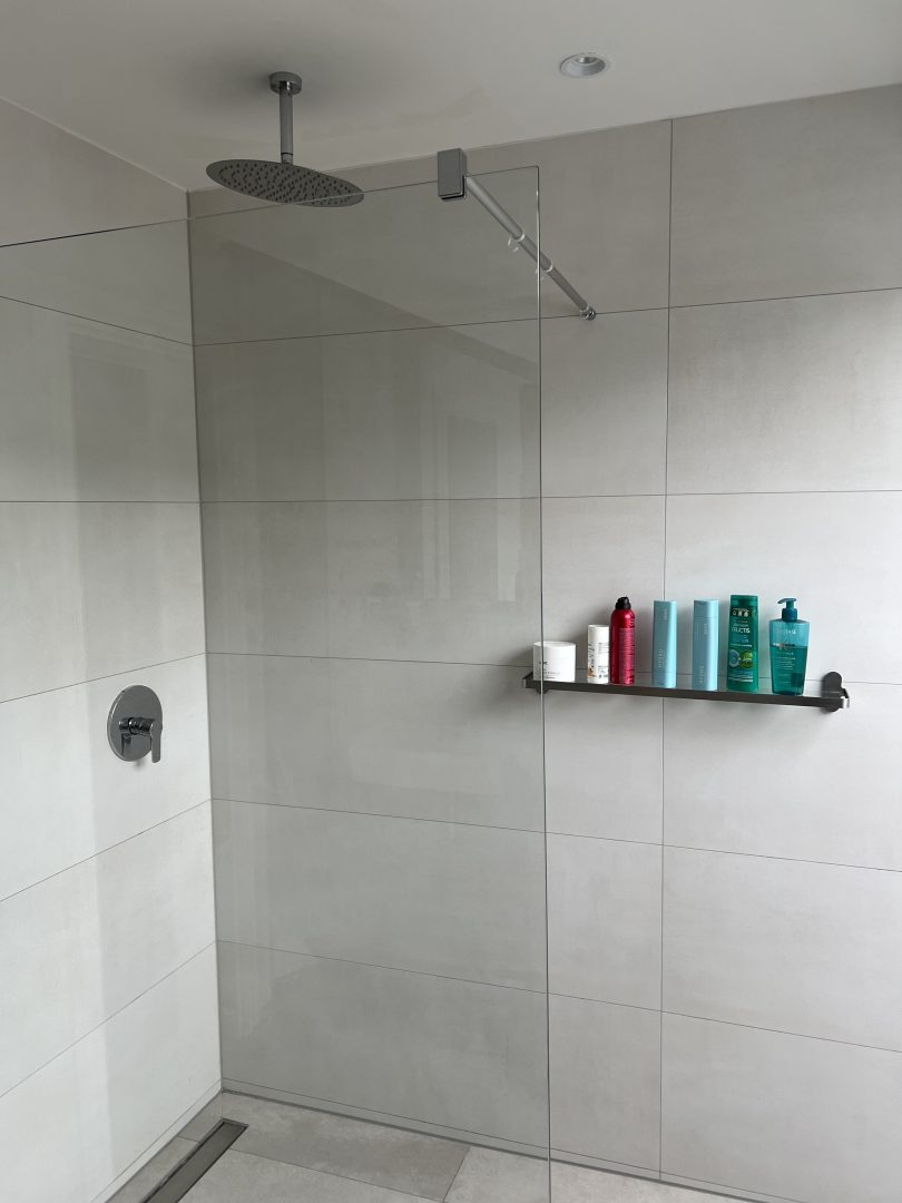 Ebenerdige Regendusche