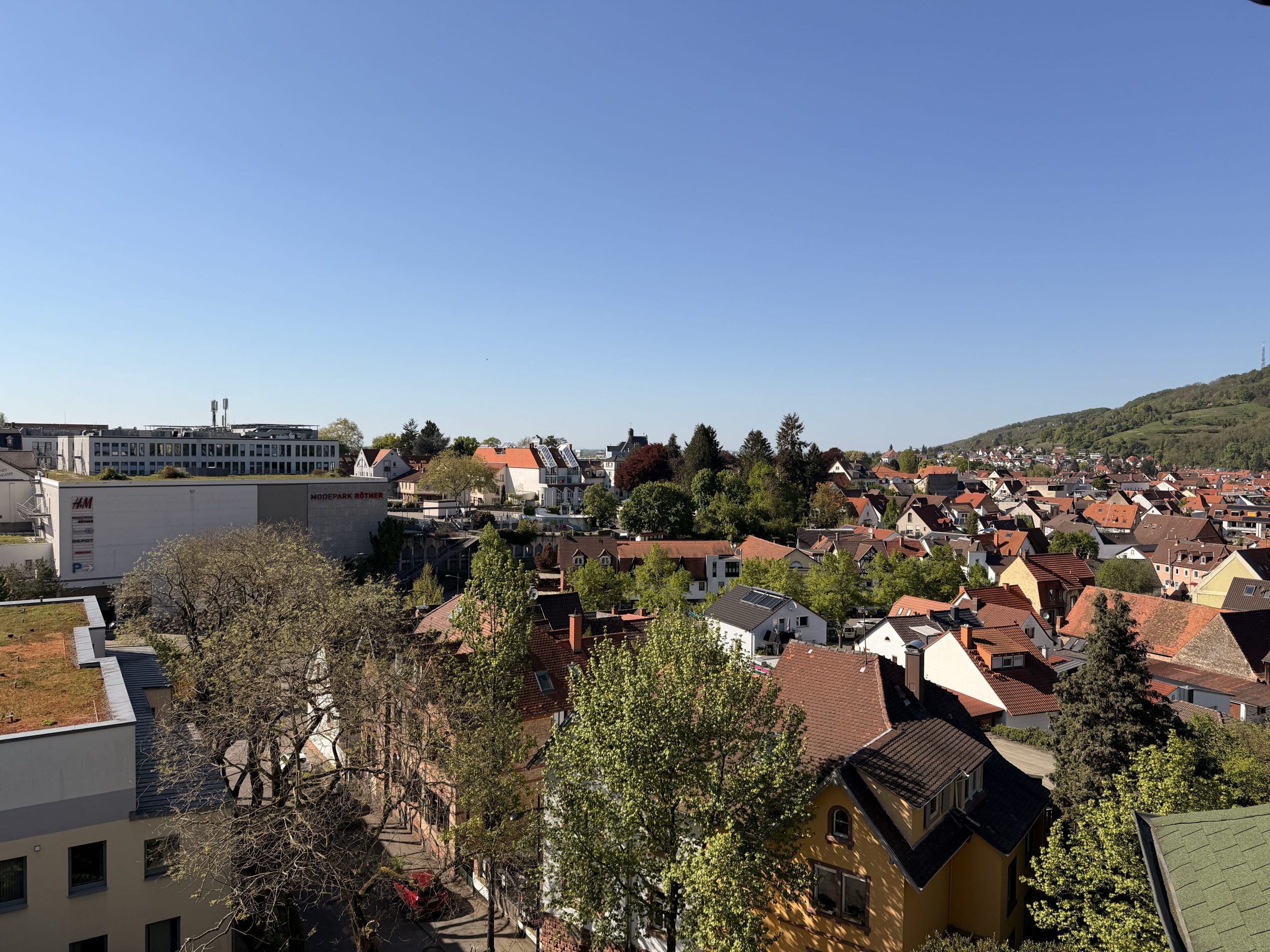 Attraktive Lage mit Blick über Weinheim
